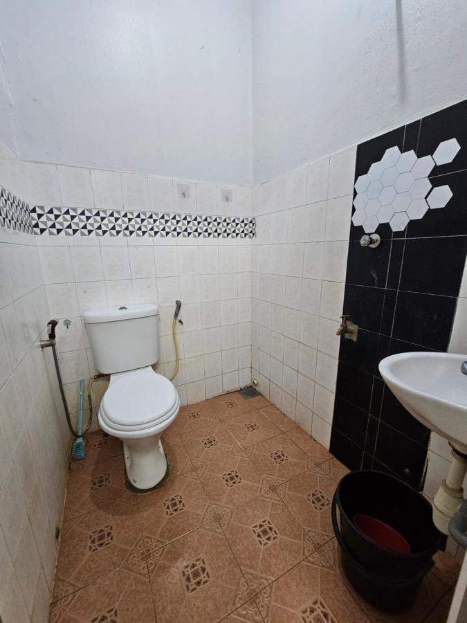 Ruhani Homestay 3 Kb - 4 Bedroom Fully Airconditioned With Wifi & Netflix Kota Bharu Exterior foto