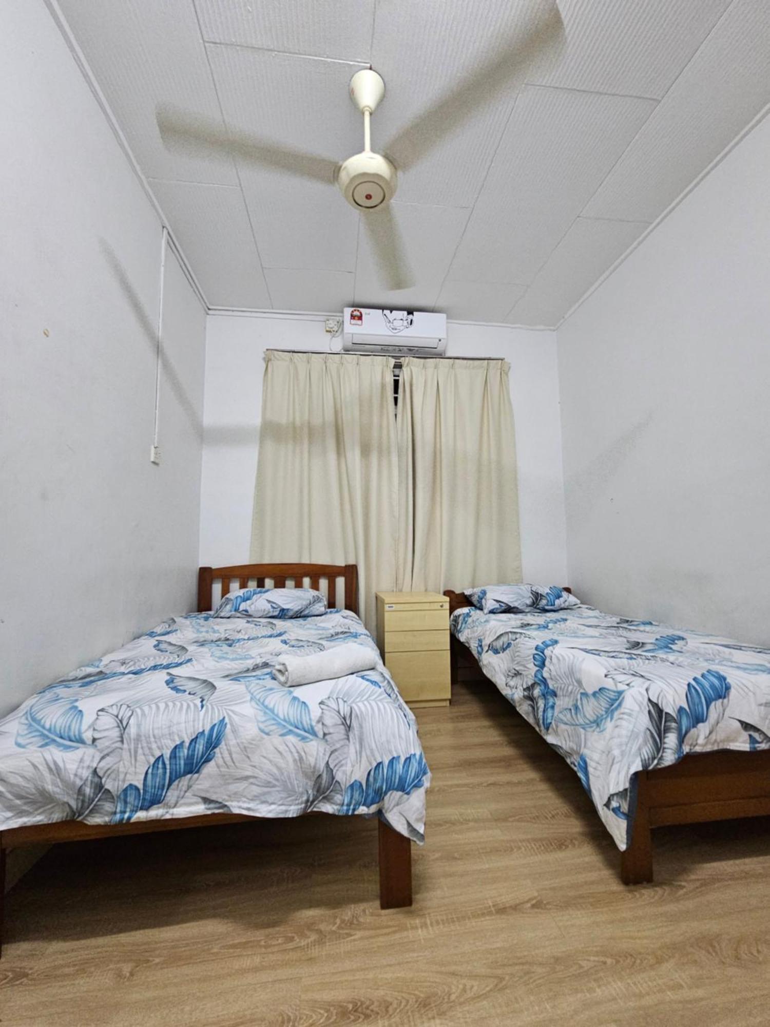 Ruhani Homestay 3 Kb - 4 Bedroom Fully Airconditioned With Wifi & Netflix Kota Bharu Exterior foto