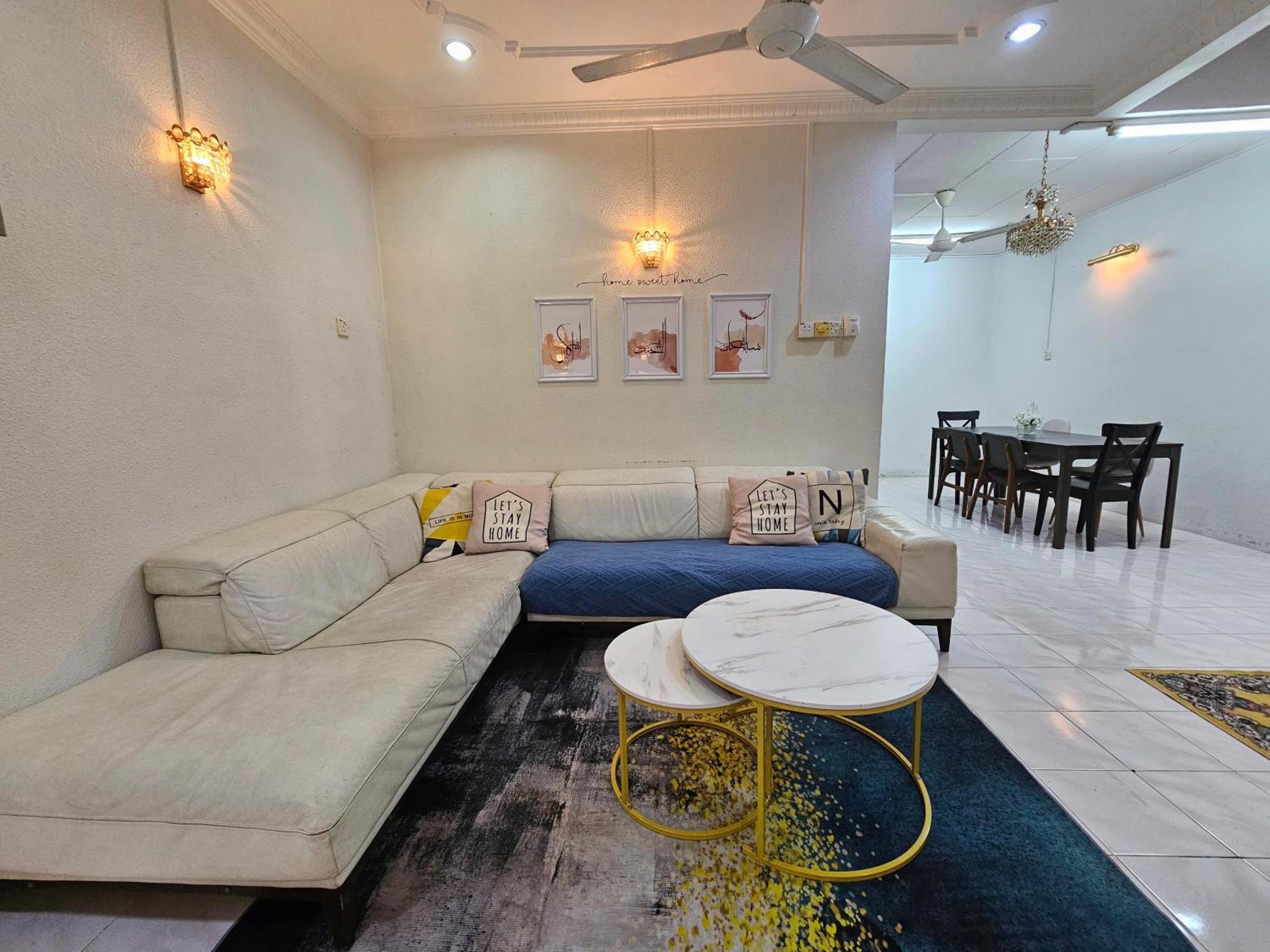 Ruhani Homestay 3 Kb - 4 Bedroom Fully Airconditioned With Wifi & Netflix Kota Bharu Exterior foto